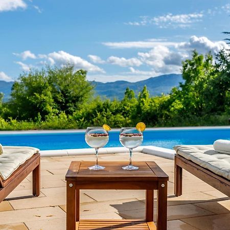 Casa Di Oliva-House With Heated Pool & Jacuzzi In Trilj, Croatia Villa Exterior photo